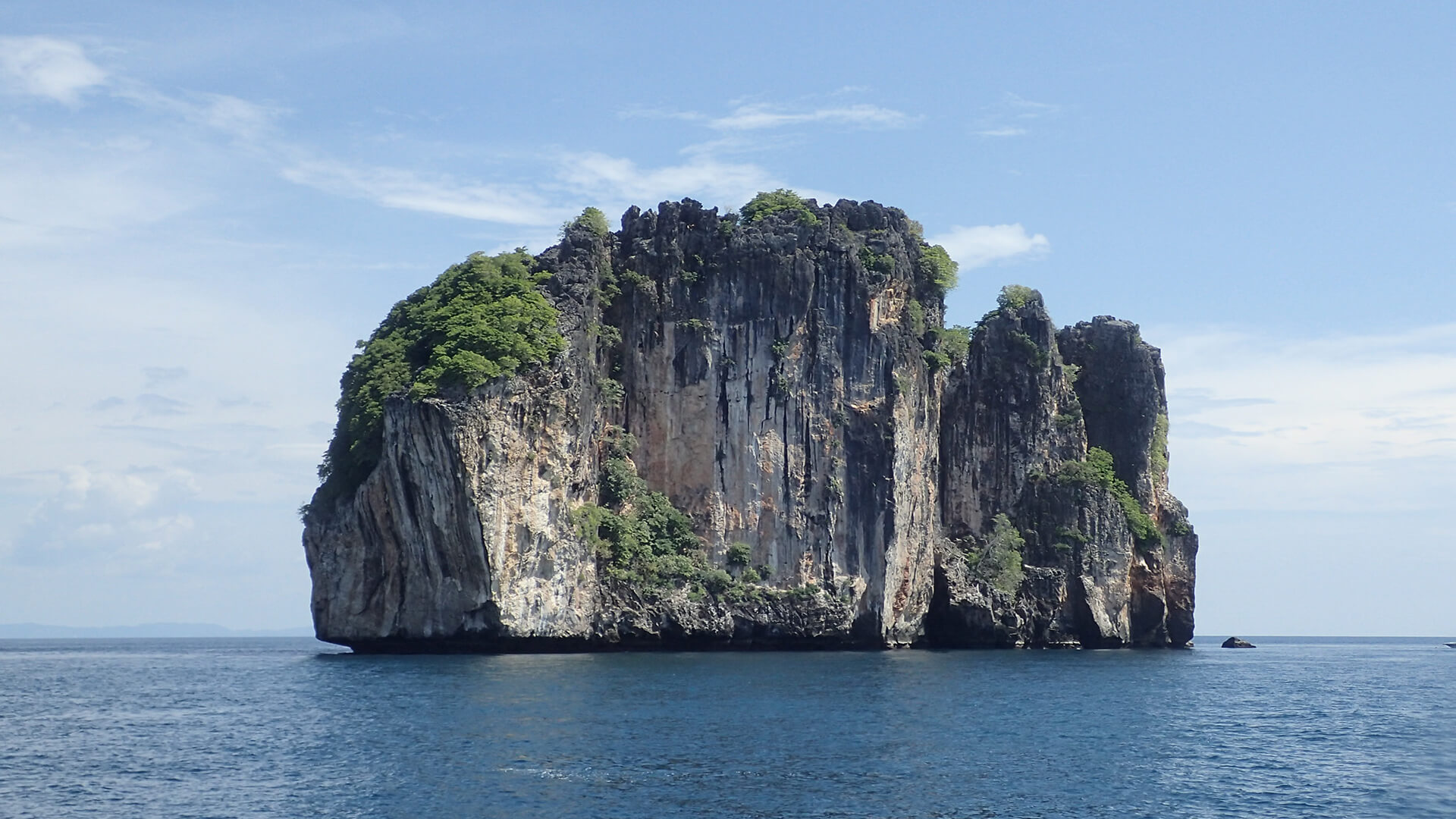 The Best Phi Phi Diving – Koh Bida Nok