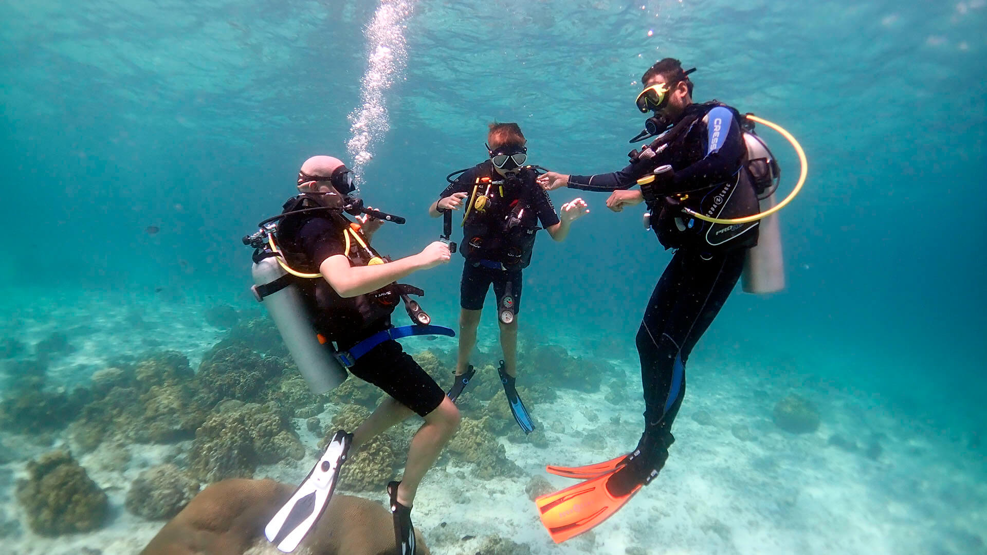 scuba-diving-for-kids-phuket.jpg?profile=RESIZE_710x