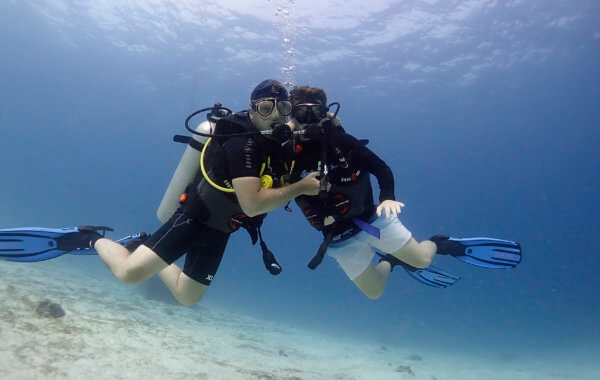 learn to dive as a family in phuket